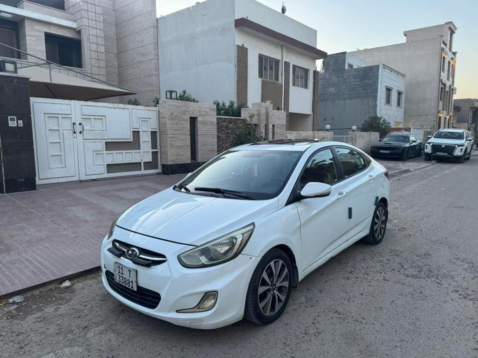 اكسنت 2016 للبيع
تفاصيلها بالسونار 
ماشية 88 
السعر 90 وبيها مجال 

‭0771 509 7123‬
مكانها بغداد
