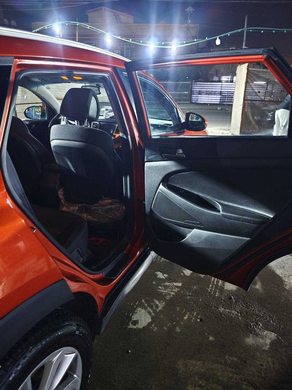 السلام عليكم 
هونداي توسان 

‏موديل 2016شكل ال2017

‏محرك 2.0jdi

‏وارد امريكي قطعتين صبغ

‏تحكمات سترين 

‏تخم تايرات جديد 

‏شاشه لمس 

‏كروس كنترول 

‏كامره خلفيه

‏3وضعيات قياده (sport eco normal)

‏للأستفسار

‏***********

واتساب او اتصال 

مكاني بغداد الجديده 

‏السعر 150ورقه
