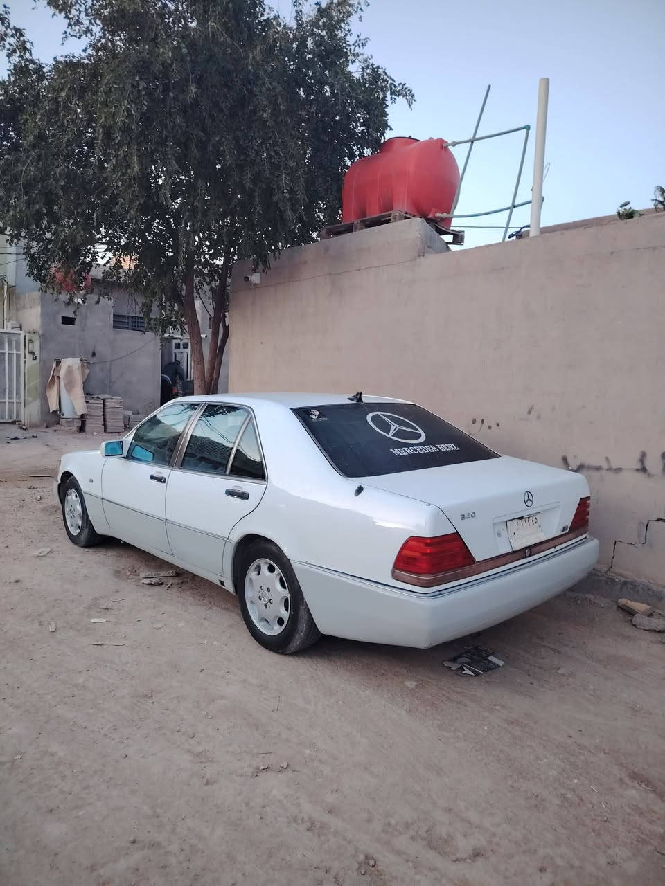 سلام عليكم مارسدس شبح موديل 92 مكيني وكير ملكي تخم تأير تبريد شغال حداديه جديدي كهربءيات شغالي كلها عنوان السياري النجف السعر 50 وبيها مجال لشراي ***********

