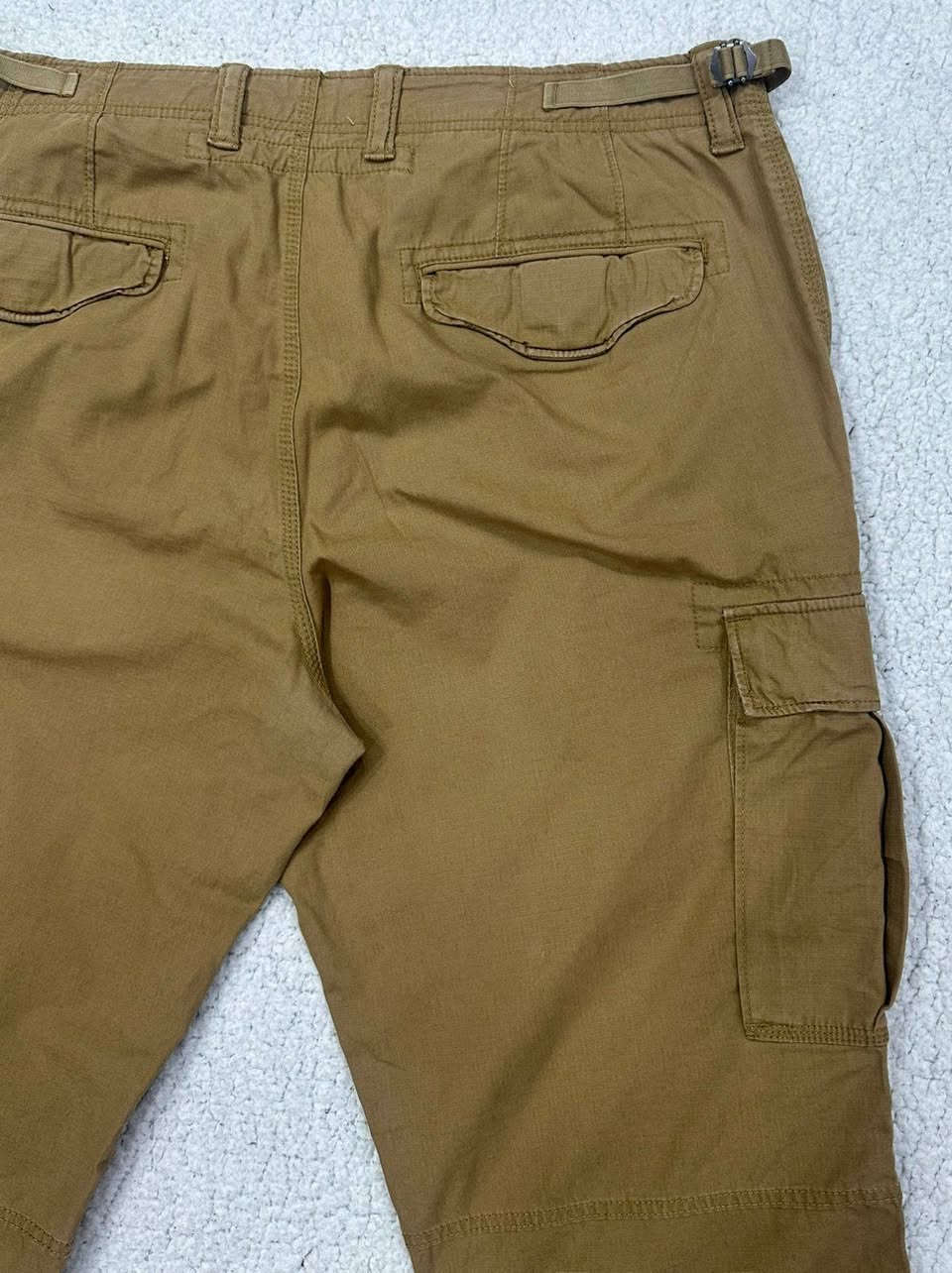 بنطرون Gap
قياس 38 
الطول 110 
الحجل 23


**إذا كنت صاحب هذا الإعلان وتريد حذفه لأي سبب، رجاءا أرسل رسالة إلى الدعم الفني**