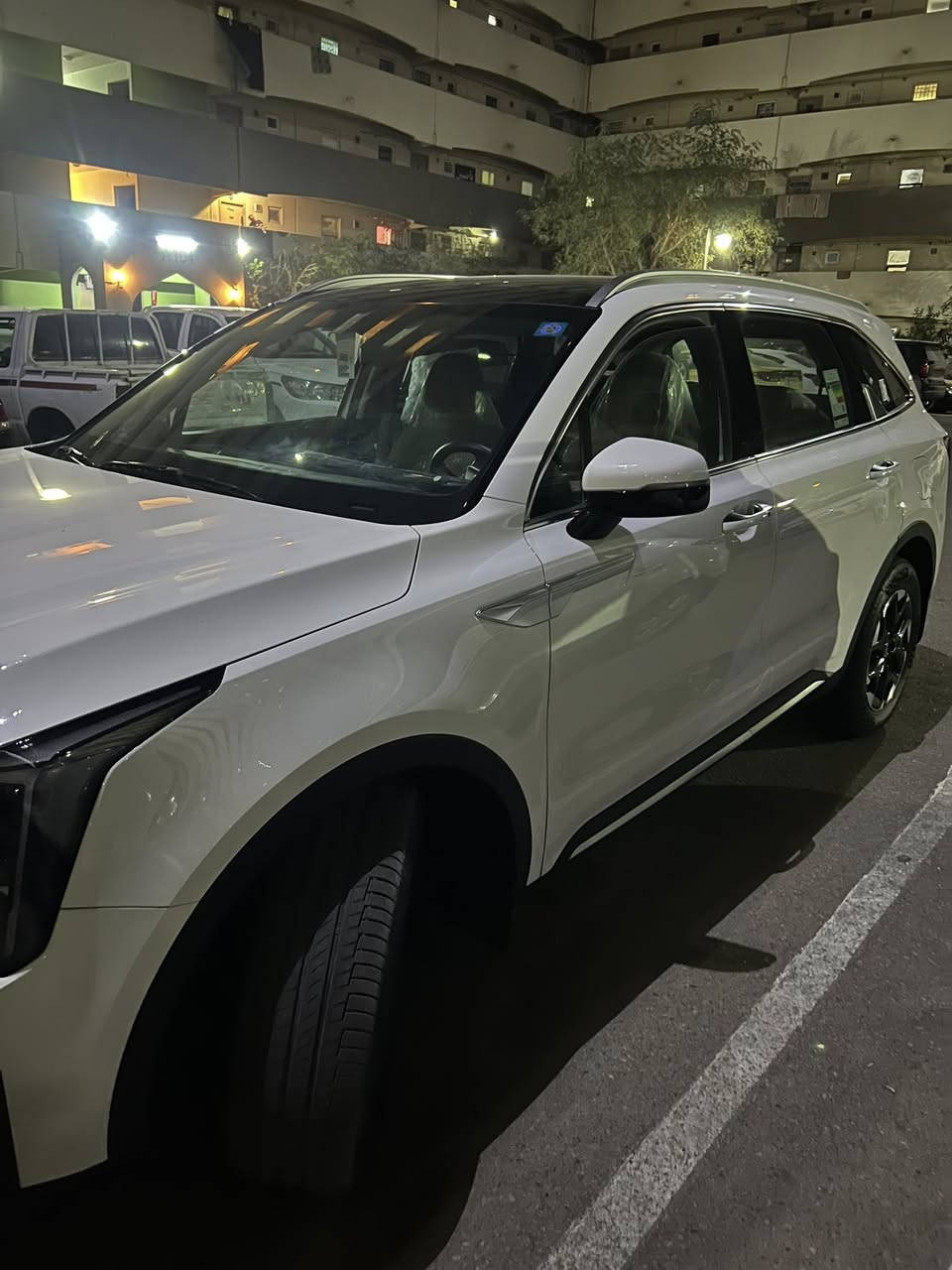 السلام عليكم 
🔥 كيا سورنتو 2025 – 4 سلندر 
ماشية 16 الف رقم بغداد 
⚙️ المحرك: 4 سلندر 2500
▪️ بنوراما
▪️ كير ماوس 
▪️ سايد بريك دكمة
▪️ ٧ راكب ٣ قطع تبريد
▪️بردات خلفية 
▪️جنطة كهرباء 
▪️كشنات كهرباء 
▪️بقية المواصفات المعروفة
السعر 295 وبيها مجال 
للاستفسار 
***********
