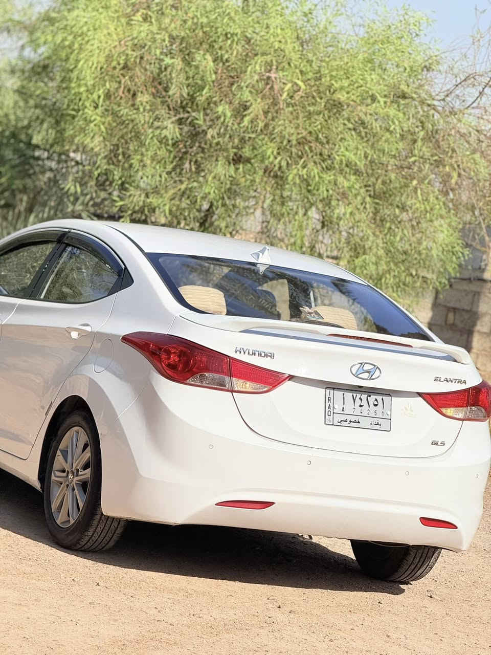 الانترا 2012 خليجي بغداد السياره فول مواصفات بصمه اشاير بلمري فتحه شاشه السياره بيه جاملخ امامي بي صخه خفيفه وبدلته وجاملخ الخلفي كشر شويه وصبخته نصه فقط كير محرك كفاله خير من الله السياره 120 وبيه مجال قليل ***********
