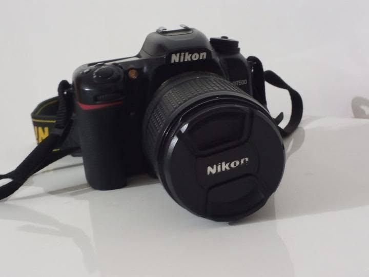 📸 للبيع كاميرا Nikon D7500 📸
السلام عليكم،
كاميرا Nikon D7500 للبيع، بحالة ممتازة ونظيفة جداً، مناسبة للمصورين والمحترفين ومحبي التصوير.

✅ دقة 20.9 ميغابكسل
✅ تصوير فيديو 4K UHD
✅ تصوير متتابع 8 صور بالثانية
✅ نظام فوكس احترافي 51 نقطة
✅ شاشة لمس متحركة
✅ واي فاي وبلوتوث مدمج �

Nikon +١
📦 الكاميرا مع كافة ملحقاتها  البطاريه والشاحن

📍 المكان: (بغداد متوفر توصيل)
💰 السعر: (980)

الجهاز جاهز للفحص وما يحتاج أي مصروف،
 والبيع للجادين فقط.
للاستفسار أو التواصل خاص. 📩


**إذا كنت صاحب هذا الإعلان وتريد حذفه لأي سبب، رجاءا أرسل رسالة إلى الدعم الفني**