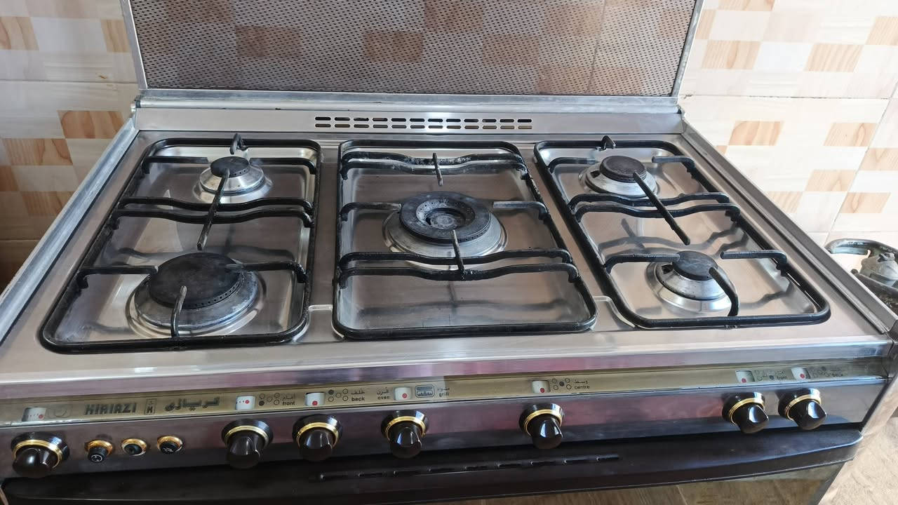 طباخ كريازي مصري على الفحص مشروووط كدامكم نضافته وشغله
مكاني ناحية الصلاحيه  ***********او***********
