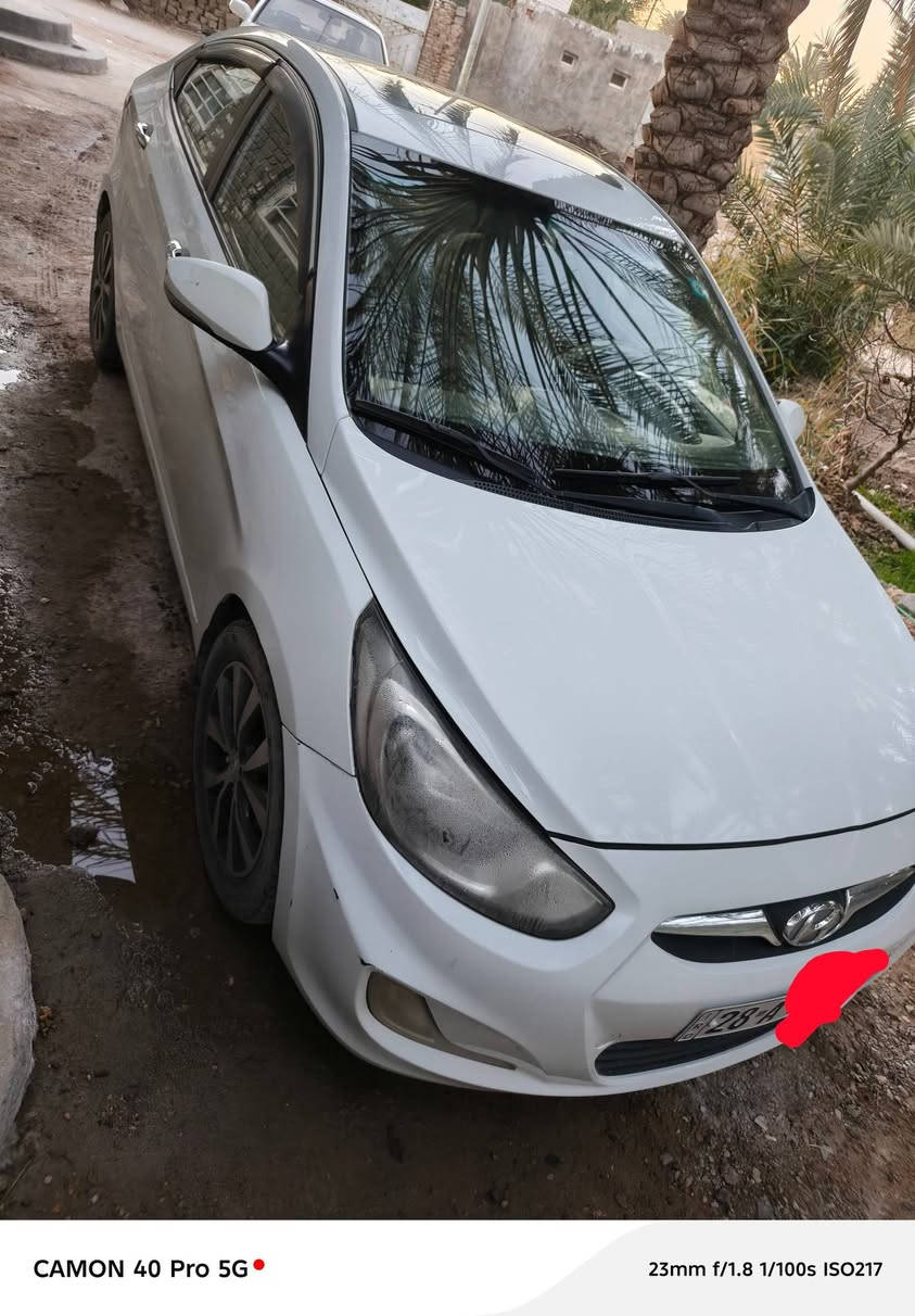 أكسنت خليجي 2014 فول مواصفات
فتحه تحكم ستيرن 5ويل كب 4دسك اشاير بلمري بيهه قطعه وحده صبغ الجاملغ الأيمن سياره مكفوله محرك 1600 رقم السياره نجف بأسمي السعرر 113 وبيه مجال بسيط 
للتواصل ***********
