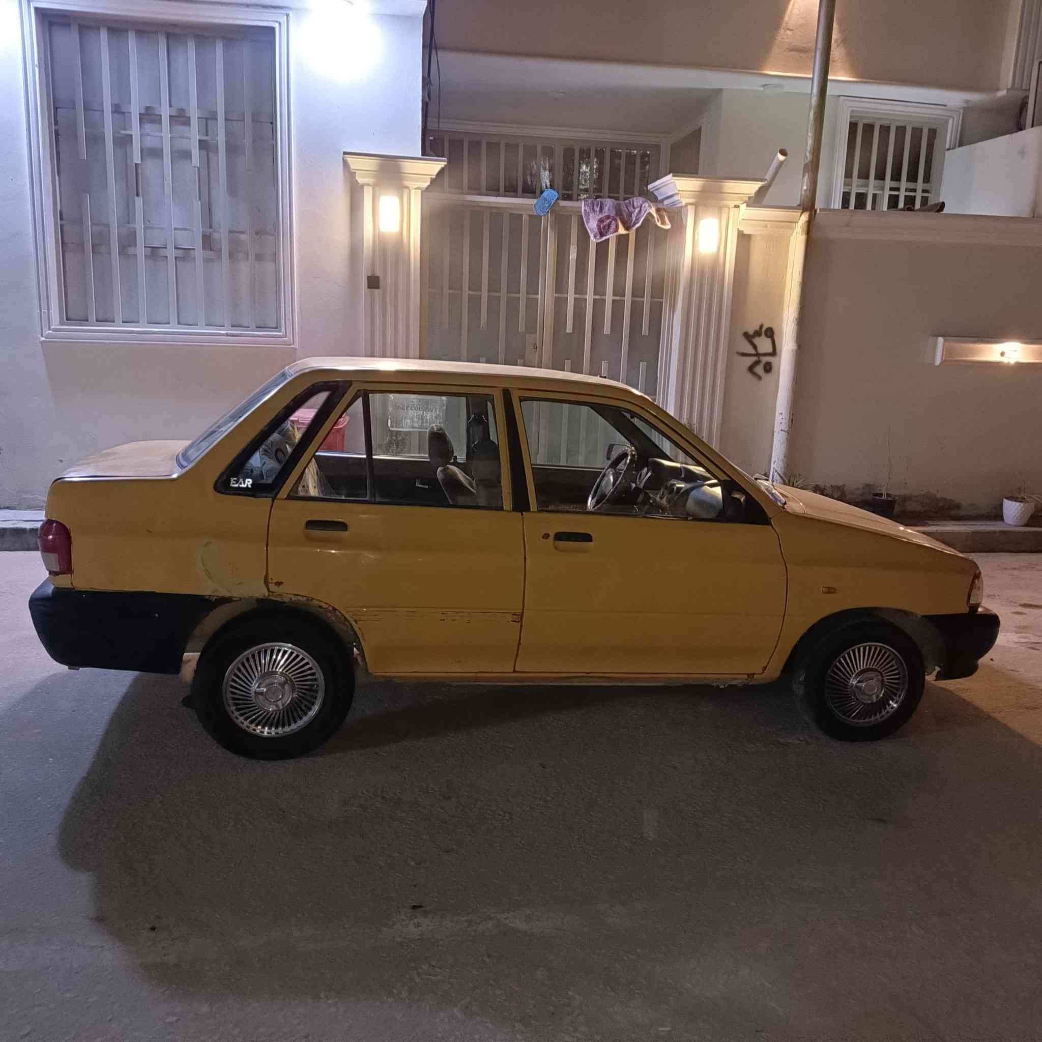 السلام عليكم سايبه بدون راعي سياره زينه بسعر دراجه شغاله وتمشي وين ماتريد سعر مليون وربع شغل وطلع مكفوله من سرقه مكانهه النجف ***********
