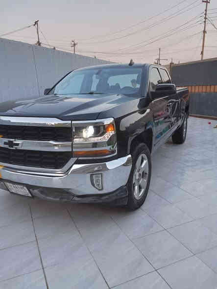 سلفادور موديل 2018
محرك V8 

باب قصير بدي طويل 

تشغيل عن بعد 

سياره مرتبه و نضيفه شوف العين فول 

حادثه جاملغات اماميه مبدله فقط بدون ايرباك 

بيع او مرواس حسب قناعه

للتواصل ***********
