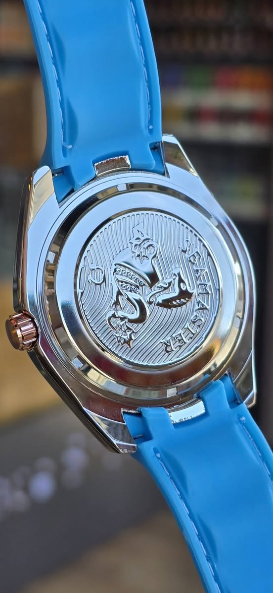 قطعه اوميكا سويس ميد
مختم من كل مكان 
قطعه وارد اوربي DHL
وزن ثقيل معدن نيكل كروم 
اميال لومينوس 
منفذ شهري زجاج زفير كرستال 
 تحفه فنيه لون مميز  مينه بحري نانو سيراميك
سي، ربر ثقيل جدا ٤ طبقات  طبي  ناعم 
السعر ٣٠ الف على اول تم


**إذا كنت صاحب هذا الإعلان وتريد حذفه لأي سبب، رجاءا أرسل رسالة إلى الدعم الفني**