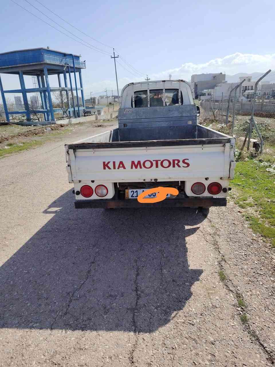 کیا2700 ی تاک قەمەرە  مۆدیل2011  بۆیاخ و سارد هیچی نیە
مەکینەی کەمێ بوخاری هەیە زۆرنیە 
گێڕو ماەکینەو ئەکسلو شانسی بەشەرت
  پێشو دوای بەشەرت 
وەرەقی بۆزیادکراوە
قوفڵ مەرکەزی ساردو گەرم مەزبووت 
سەنەوی بەناوخۆمۆیە تامانگی 4ی 2028 تازەیە 
سەیارەی مەعرەز نیە لە 2022لای خۆمە 
سعری 95گەڵاو معامەلە 
سلێمانی 
***********
