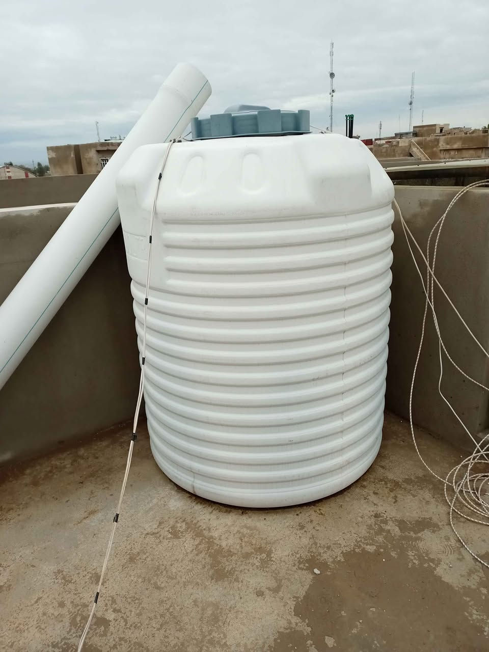 تانكي ماء بلاستك 1500لتر ثقيل جدا ثلاث طبقات جديد ممستعمل اخذته زايد ومااكو مكان اله والبوري 8انج اكثر من مترين سعره 10
موصل قادسية الثانية شارع مقبرة الاربجية قرب جامع الايمان بالله 
***********
*********** موصل, نينوى
