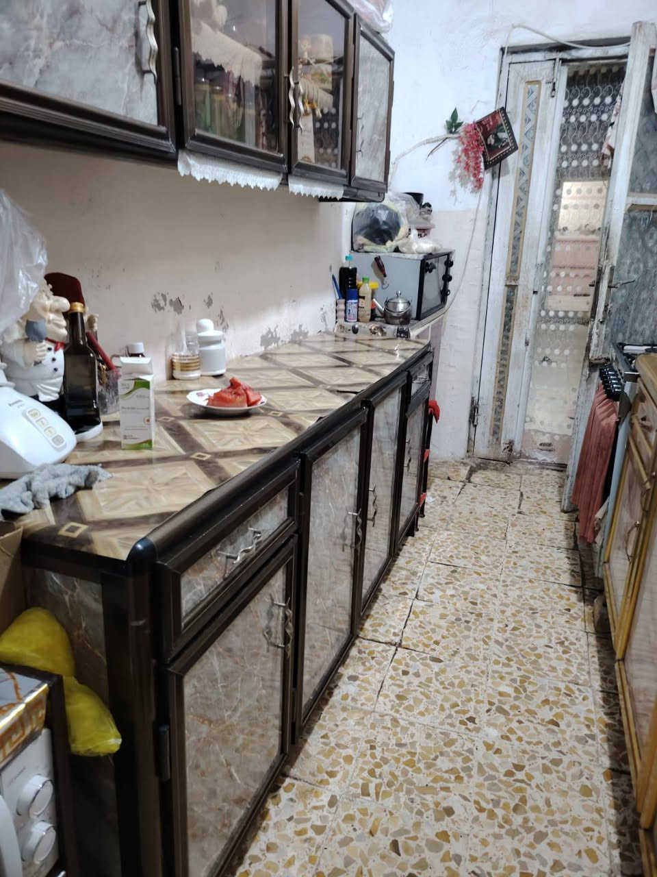 بيت للبيع
المساحة
300م

 المكان في حي الحسين الجديد قرب الناظم
البيت طابو ملك صرف

البناء
قديم
سنة 2010
البيت كله مبني طابوك

وهو بيت طابق واحد 

وباقي التفاصيل خاص


**إذا كنت صاحب هذا الإعلان وتريد حذفه لأي سبب، رجاءا أرسل رسالة إلى الدعم الفني**