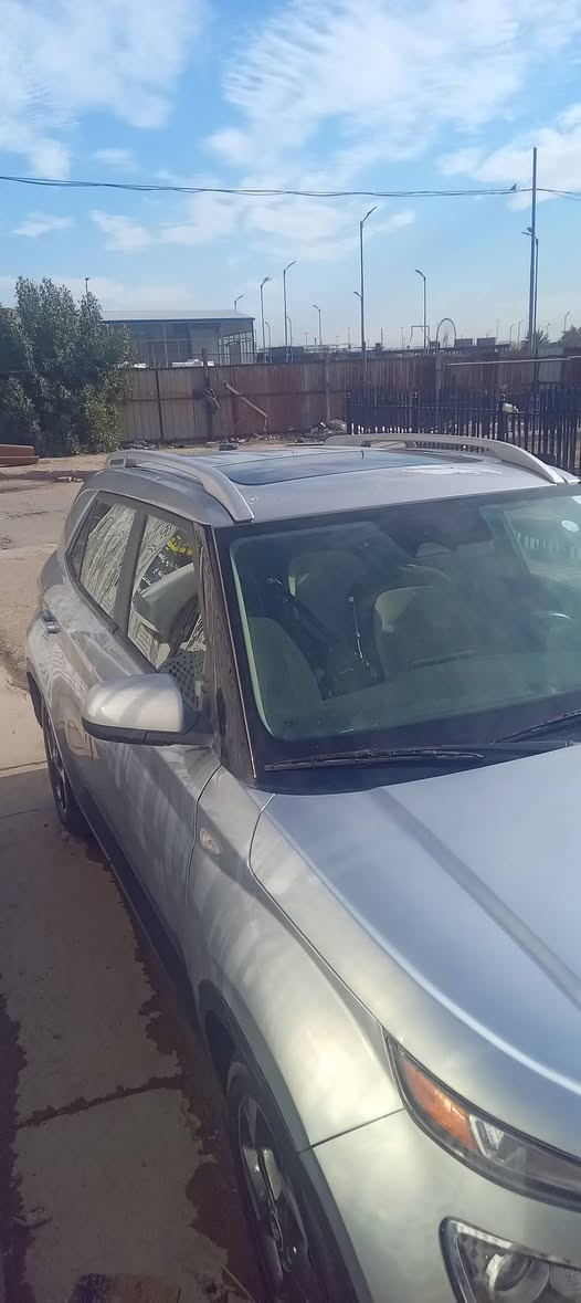 السلام عليكم البيع هونداي فينو موديل 23بدون رقم  جاهزه بسمي منفيس سعره مناسب الاتصال ***********
