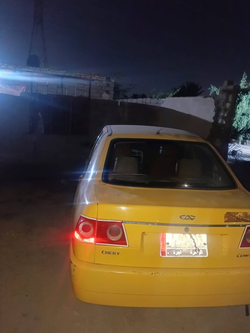 سلام عليكم سيارة شيري للبيع موديل 9 العنوان الناصرية يم سيد اخضير السعر 15 وبيها مجال السنويه موجوده بس راعيها بالبصرة التواصل ع رقم *********** السيارة شغاله بس الفيت بم مالتها تعبان
