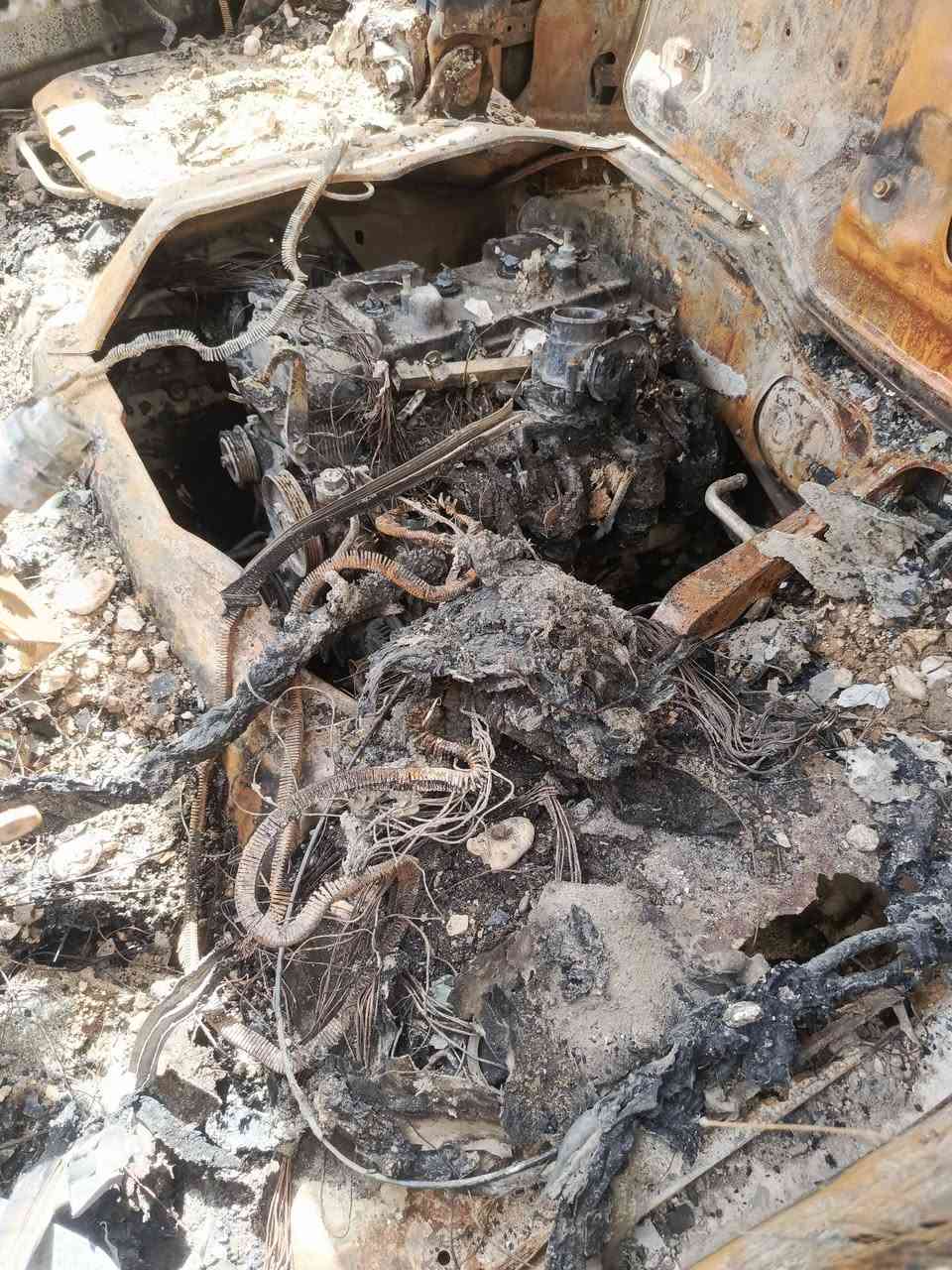 سلام عليكم جنبيH2 للبيع موديل 15  محتركه ابيع علا وضعها رقمها كربلاء بسمنه سنويه موجوده لل28  سعر 45 وبيها مجال عنواني بابل نادر ثالثه رقم لهاتف ***********  ‏‪***********
