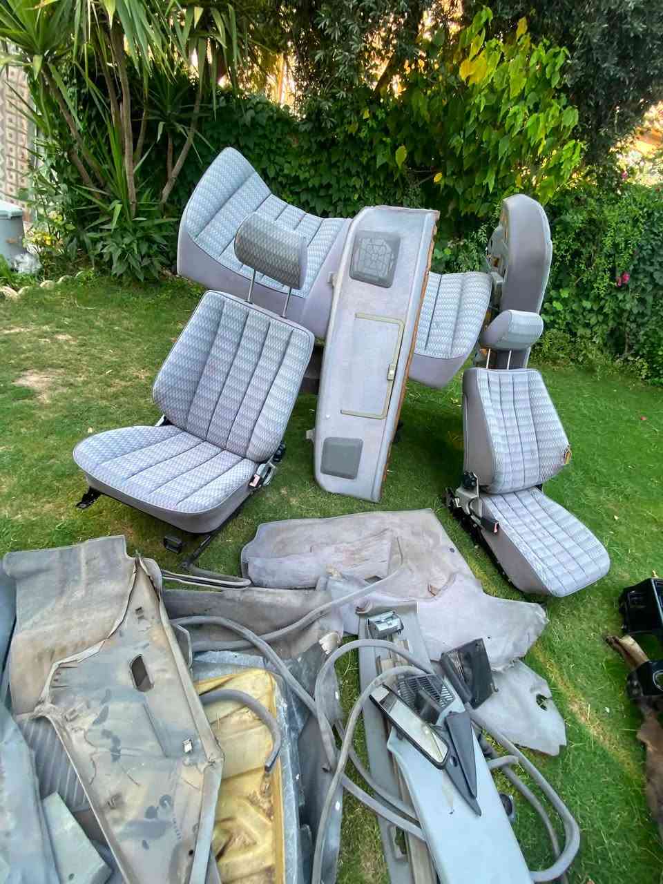 سعر ٥ ورقه و نص و مجال
مكان أربيل 
كامل موجود غرفه   
***********
