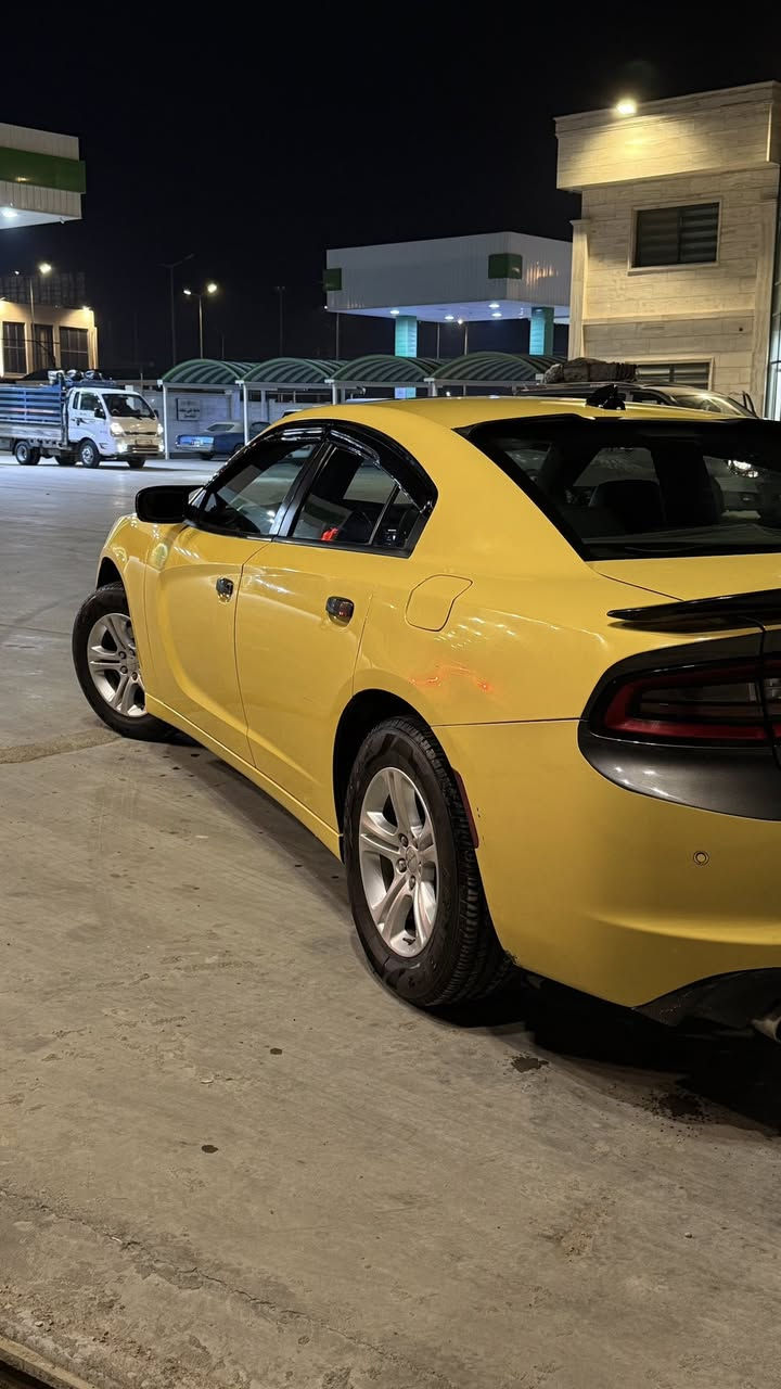 السلام عليكم
دودج چارجر موديل 2020 sxt فول مواصفات 
فتحه+ خزن ميموري+ كشنات تدفئة وتبريد
كير + مكينة كفاله 100%
تخم تاير جديد
حدادية 90%
ضرر السيارة مرفوق ب المنشور كدامكم
و ب العراق دعاميه وجاملغ جهة السائق فقط 
السيارة جديدة وما متعوبة ومصروف عليها و ب العافيه ع الياخذها.
السعر خاص اتصل عليه وتدلل
العنوان الكوت/مركز مدينه 
للاتصال رقم الهاتف ***********
كدامكم العروسه
