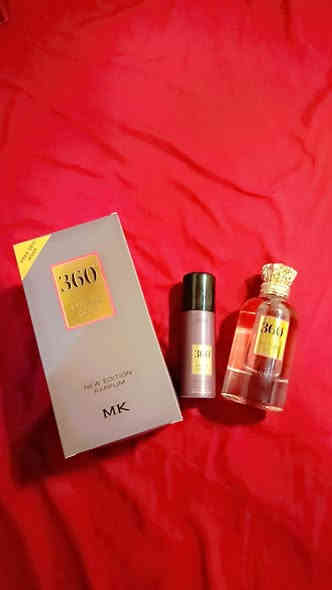 عطر جميل ومميز وراقي 

السعر 40الف 

يوجد لدينا خدمه توصيل كافه المناطق والمحافظات للحجز والاستفسار مراسله الصفحه او الواتساب ***********
