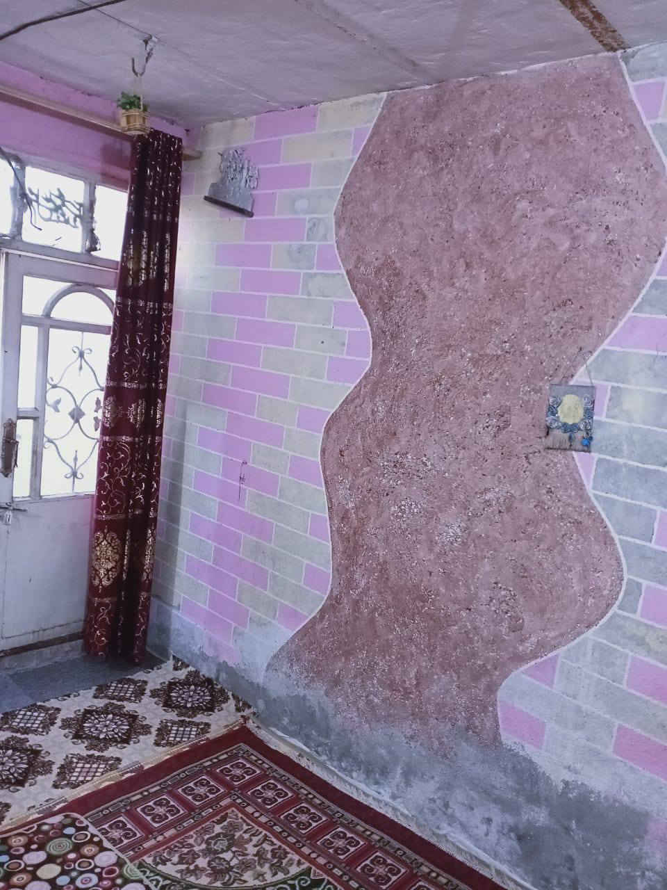 السعر ١٠ مليون 
٥٠ متر للبيع طابو زراعي بس مكاتبه 
السهله قرب نفق المختار خلف دائره المرور 
السخان وتانكي  مع ماطور مع البيت
مكلف بلنشر 
*********** النجف, العراق
