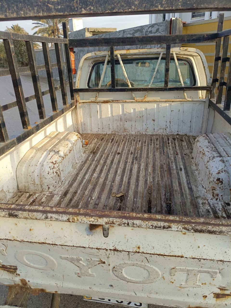 سلام عليكم بيكم 80  رقم دولي وبسمي المكان بغداد التاجي السعر   26 . وبينه ***********
