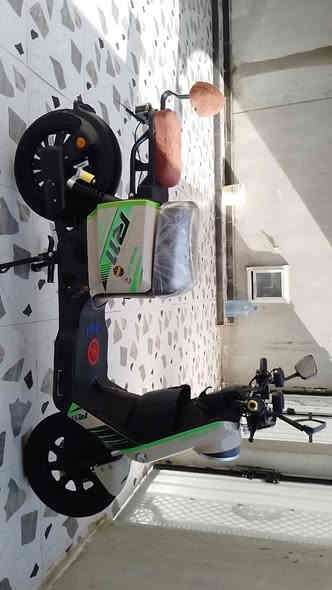 السلام عليكم باسكيل شحن ار 11 للبيع 6 بطاريات جديد استخدام يومين تشغيل عن بعد و كارت و بصم  البسكيل جديد فول مواصفات تفحص اتشتري السعر 850 بي مجال الشري يتصل رقم واتساب ***********
