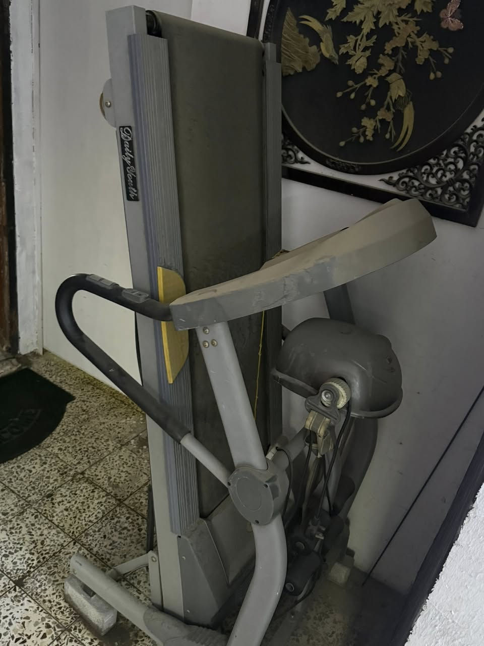 السلام عليكم
للبيع 

غسالة اوتماتيك نظيفة جداً

جهاز رياضة حديث وجديد بس متروك 

غرفة نوم نفر ونص شكل كارتون يعني مال اطفال 

وعندي مكيفات ثنين بعد مستعمالات ويشتغلن بدون اي خلل واحد اخو الجديد 

مكاني شقق زيونة 

للاستفسار ***********
