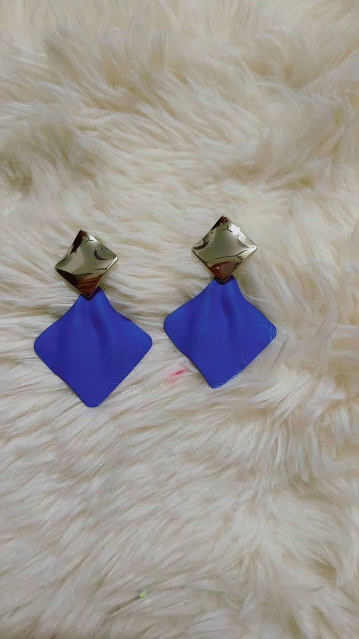 مجموعه اكسسوارات القطعه ع الف الي تريد تدخلي ادخلها بكروبي واتساب فقط بنات انشر بي وافتح لايف ع التيكتوك وتوصيل كربلاء مجاني 
ومحافظات 3 الاف 
اتفرجو ع الجمال


**إذا كنت صاحب هذا الإعلان وتريد حذفه لأي سبب، رجاءا أرسل رسالة إلى الدعم الفني**