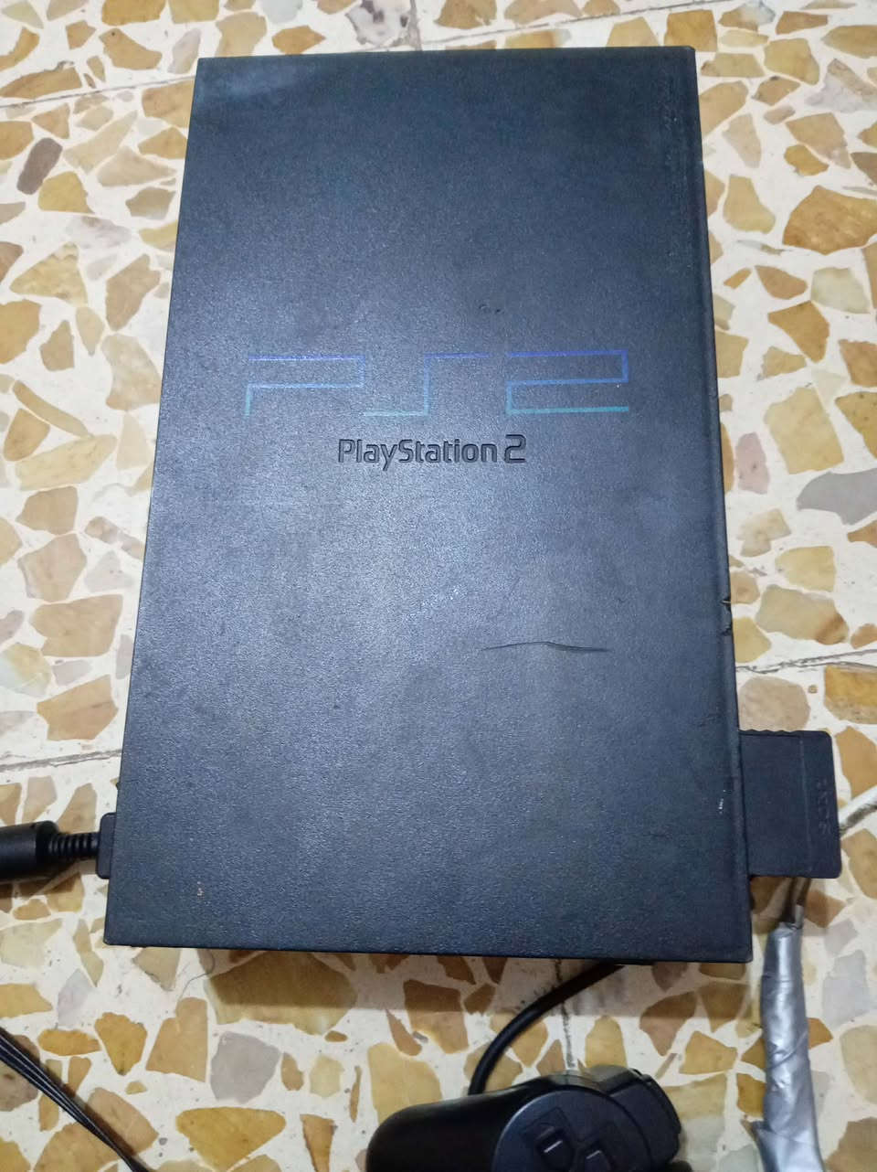🎮 للبيع بلاي ستيشن 2 (PS2) 🎮
✅ يحتوي على 60 لعبة
✅ مع فلاش ميموري 32 كيكا
✅ بحالة جيدة وجاهز للاستخدام

💰 السعر: 40,000 دينار
🔸 السعر قابل للتفاوض (بي مجال)

📞 للاستفسار والشراء:
***********

📞 أو:
***********
