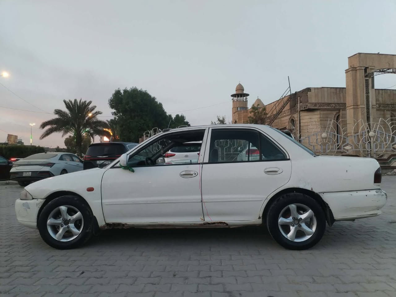السلام عليكم للبيع بروتون رقم انكليزي بسمي سنويه جديده مشروع وطني محرك كير جدد مال حاويه كير اوتوماتيك محرك نوزل تخم تاير جدد ويل كب دوشمه جلد كهربائيات كله شغاله شاشه منضومة تبريد كامله نقص بس قايش وغاز مكاني كربلاء السعر 35 ورقه الاستفسار ((*********** أستاذ عباس ))

