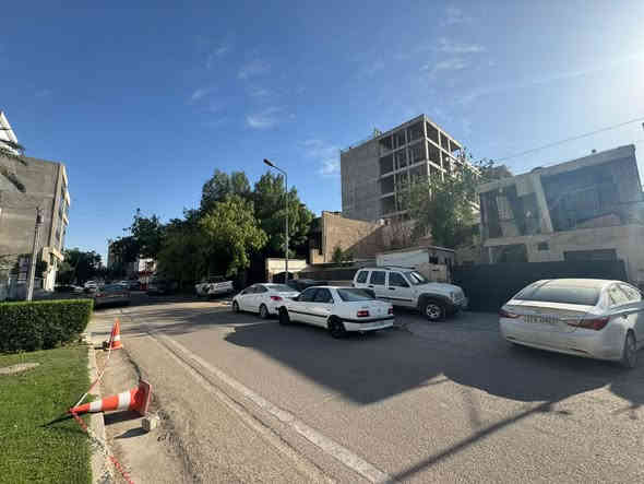 للبيع دار ٦٠٠ م في الحارثيه خلف شارع الكندي موقع مميز يصلح تجاري او بنايه او كراج 

للاستفسار العقاري حيدر الموسوي ***********

مكتب الدار الذهبي خلف جامع بلال قرب اعداديه الصناعه
