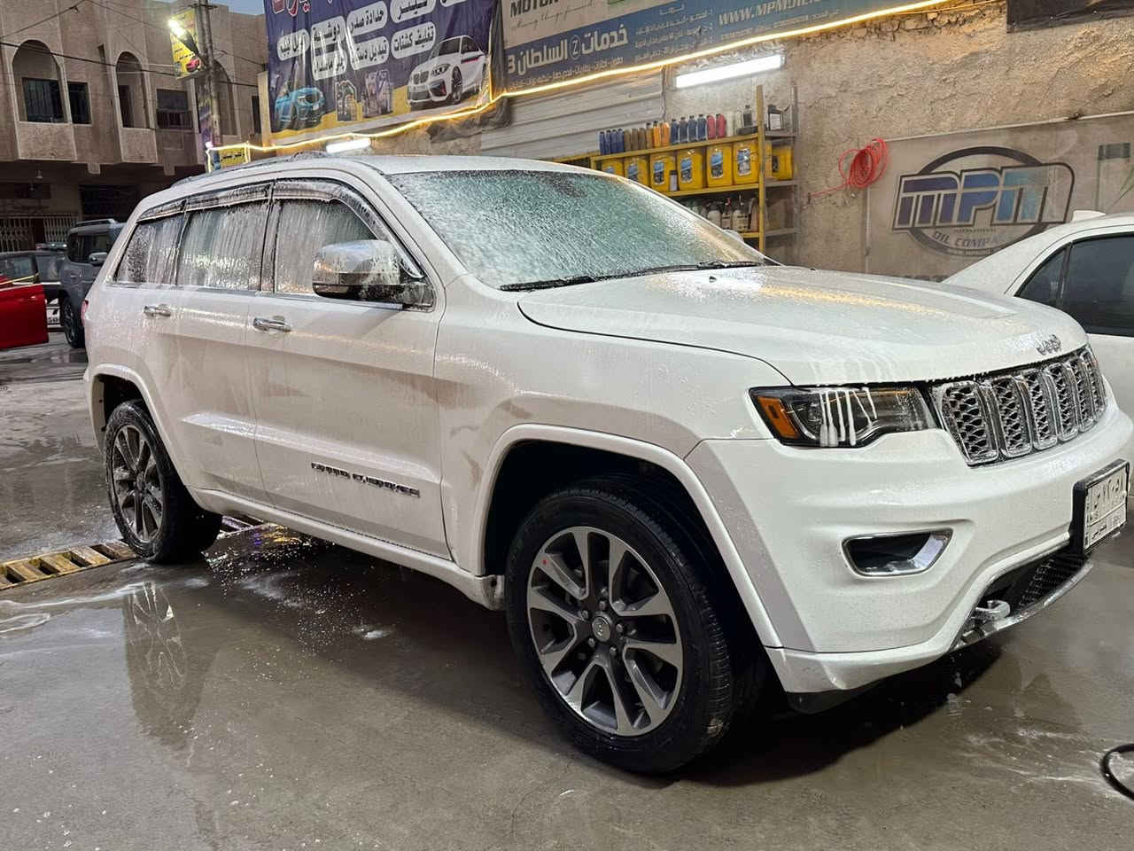 السلام عليكم ..
للبيع فقط

جيب 2018 اوفر لاند

تو ويل بدون جكات فول الفول 

عداد المسافات: 70 الف 

المواصفات: اوفر لاند فول مواصفات ١/١ 

٦سلندر محرك(٣٦٠٠)

بصمة

بانوراما

كراسي جلد اصلي 

كراسي اثنين كهرباء

كراسي(تدفئة+تبريد)

كرسي خزن(ميموري)

تشغيل عن بعد

#شاشة لمس

كامرة خلفية دوارة اصلية

شاشة عرض الاعطال

صندوك كهرباء

استيرن كهرباء

استيرن تدفئة

شفتات كير بالاستيرن

فول تحكم استيرن جهتين

نظام إطفاء المحرك فقط عند الوقوف 

 اقتصادي ECO

حساس(خلفي)

مري كهرباء (شفط) AUTO

#مري_قلاب

اشارة بالمري 

 زنون(عالي+ناصي)

#ويل_٢٠_الجديد

سياره حادثه  جمالغ وبنيد بدون دواخل  

سياره حلوه وجديده  

مكاني بغداد المنصور 

السعر 230 ورقه وبيهه مجال للشراي 

للاستفسار ***********
