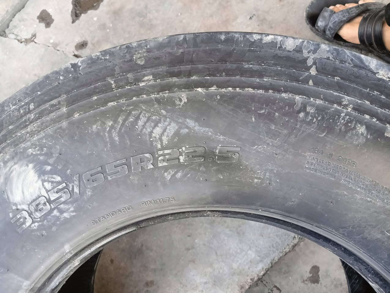 زوجين بالون385 إنتاج 24و24قاط
+زوج بالون 55مشلن ابو الدب للبيع
السعر اتصل***********
