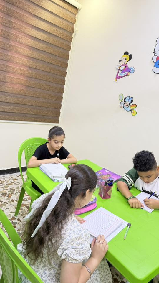 يوميات طلابنا♥️🤞🏻

متابعة الدروس اليومية، مراجعة ما تم أخذه سابقاً، وإعطاء الواجبات لضمان ترسيخ المعلومة وتحقيق أفضل النتائج💪🏻💗
العنوان الوزيرية قرب مستشفى المستنصرية الاهلي
للتواصل ***********
