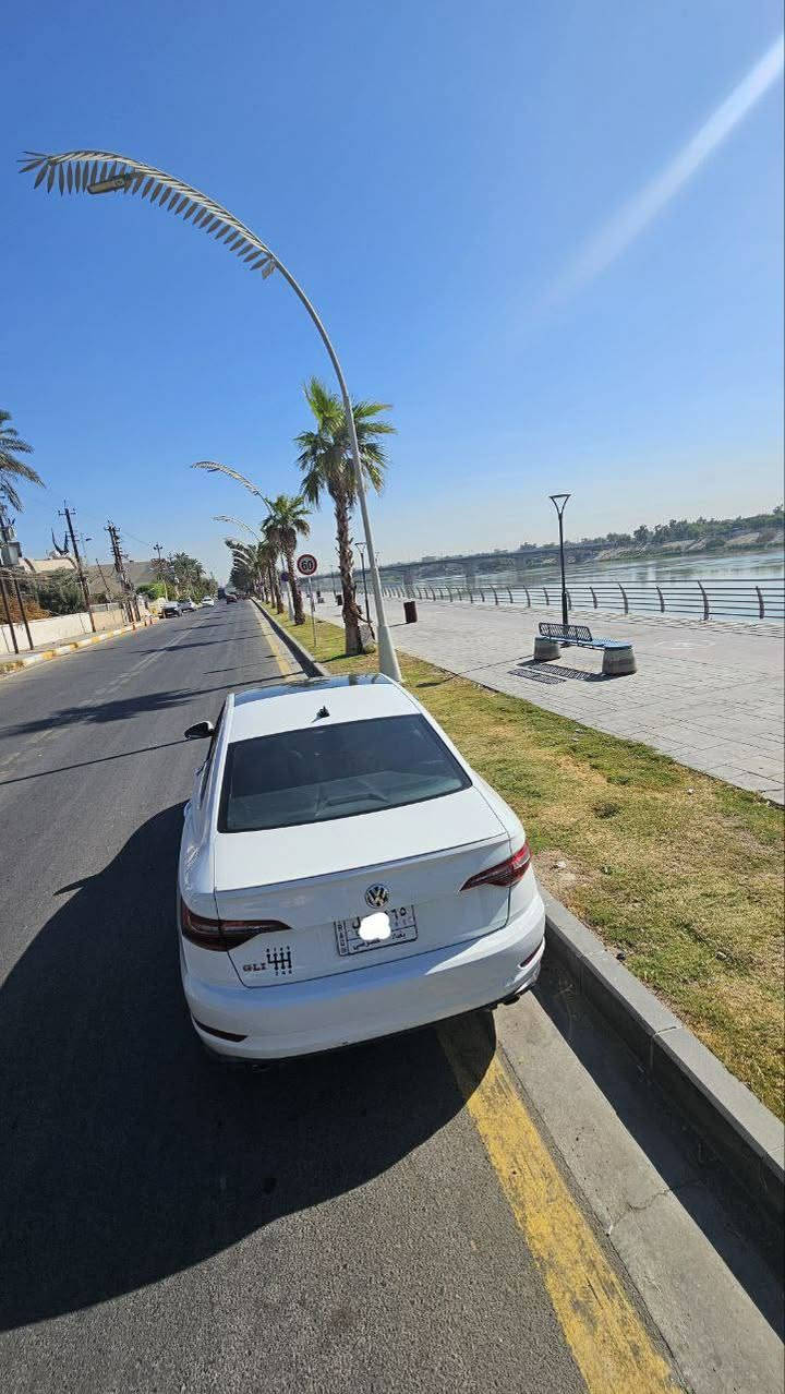 السلام عليكم شباب 
جيتا 2019 GLI اوتوبان فول مواصفات محرك 2000 توربو [ السيارة كير عادي ] 🚀 قطعة وحدة صبغ 
رايدها 155 وبيها مجال ( بيع فقط )
تواصل خاص او واتس اب ***********
مكان السيارة بغداد
