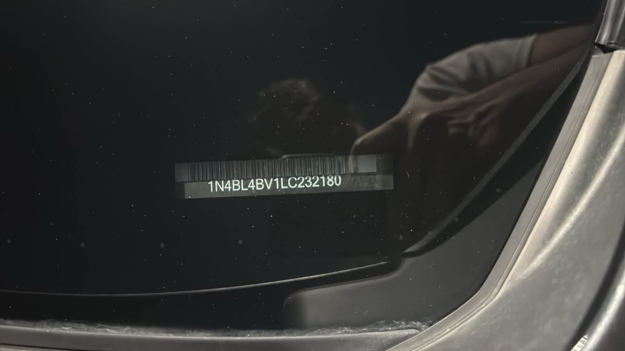nissan altima 2020 S  ٩٠هه زار كيلو مه تر رؤيشتوه  يه ك ده سته سه ياره كه بونىتى  بؤياخه چه مه له خى سه ياق گوراوه به بيلاد ٤تايه ى تازه يه ك دينار مه سره فى تيا نيه ڕەنگى نه وتى سعرى١٣٦ معامه له يه كى براينه ى تيايه   📲*********** السليمانية, العراق
