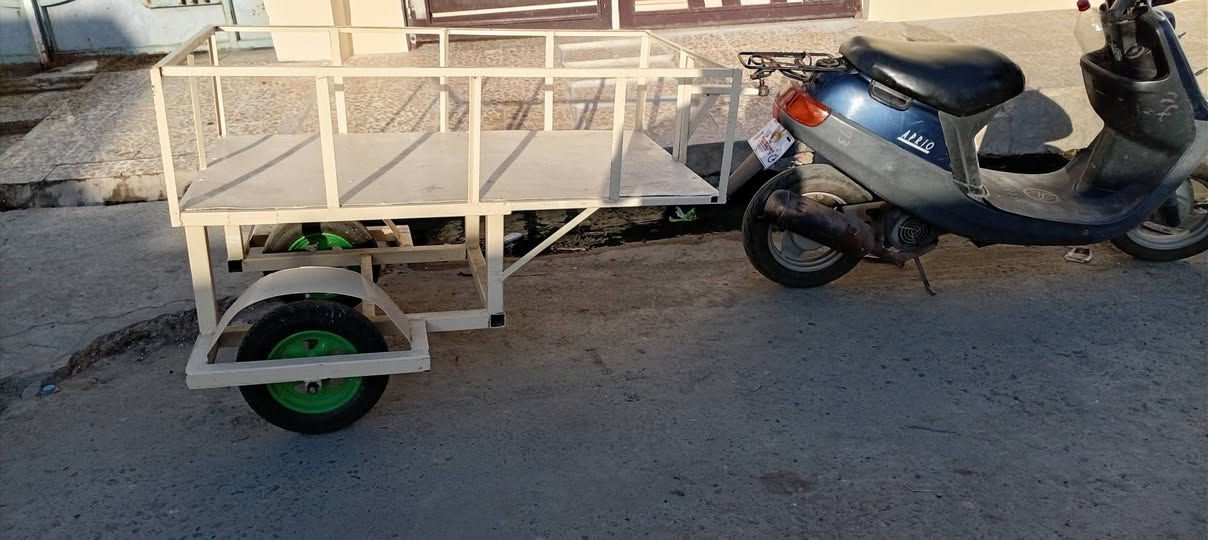 متاح عربة ماطور مثل ما واضح بل صوره السعر ١٠٠٫٠٠٠ للتواصل *********** بي واتس
