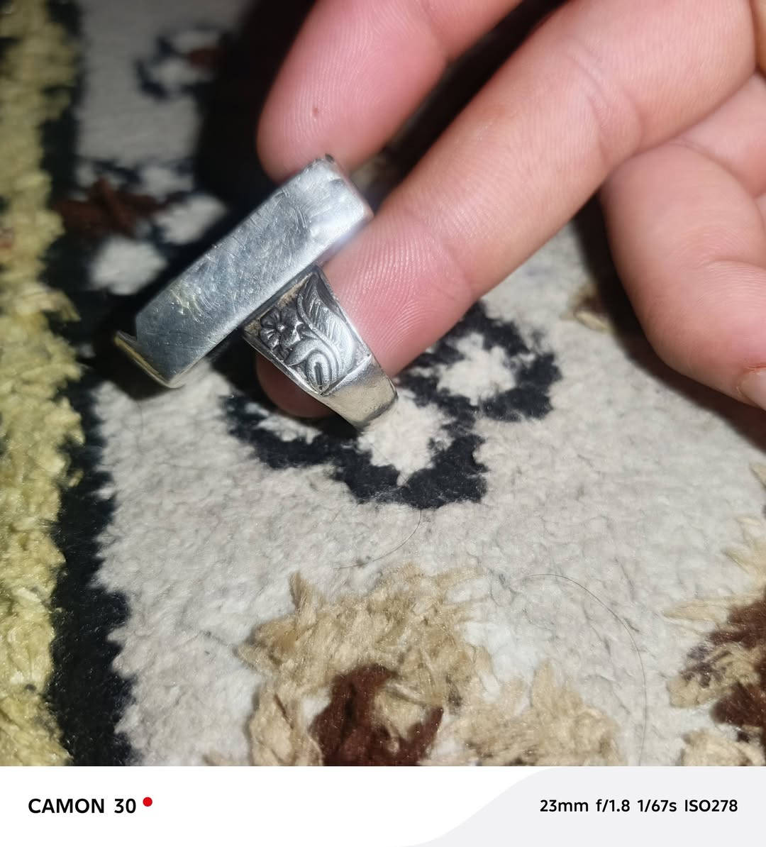 سلام عليكم صياغة يدوية مكاني بغداد أم الكبر والغزلان ***********
