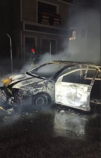 عندي سياره اتعرضت للاحتراق. بي واي دي ٢٠١١ بغداد تكسي رايد ابيعهه الاس...