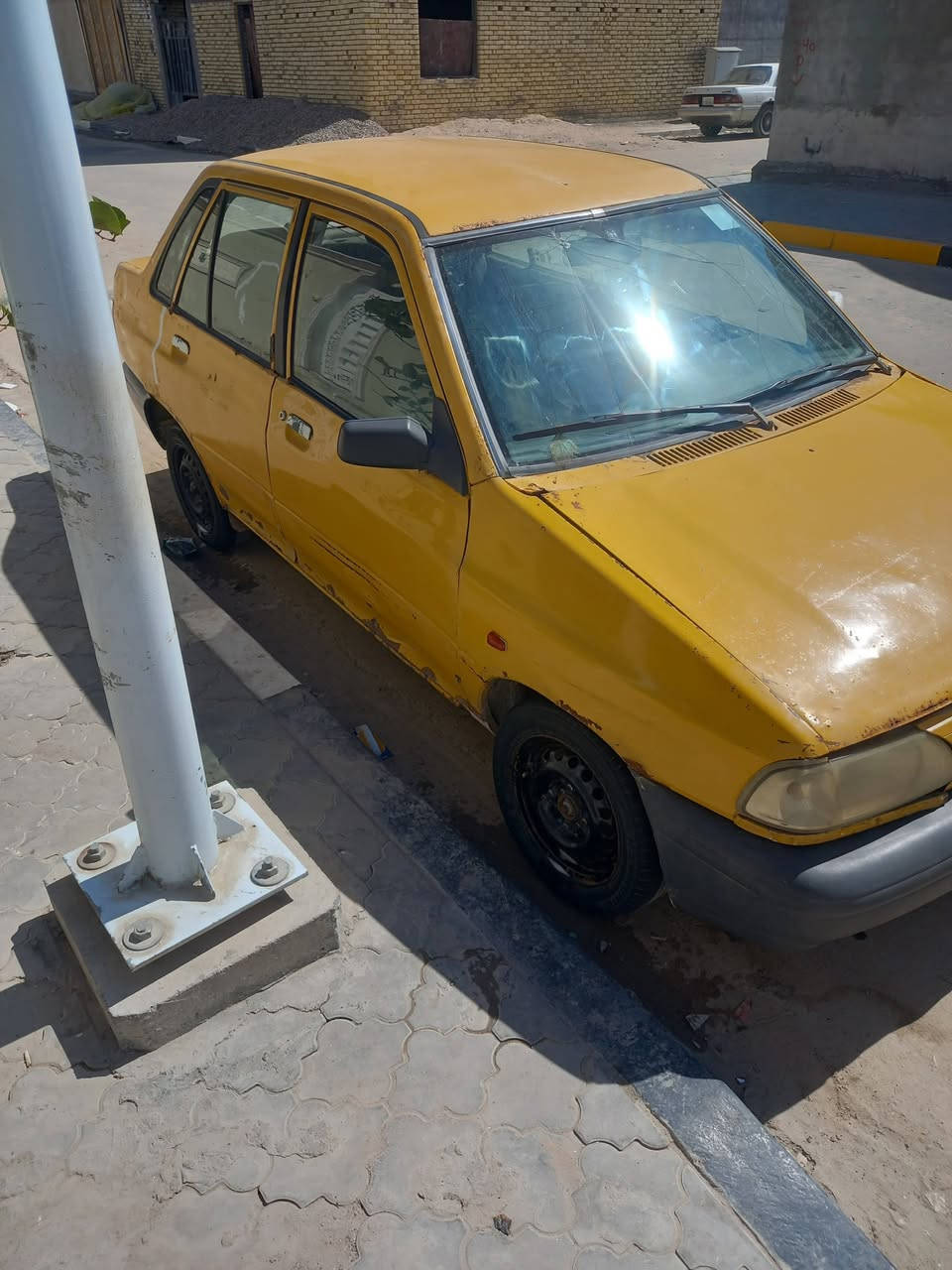 السلام عليكم سايبه للبيع موديل 12 مكينه وكير حلوات مابيهن شي سعر 7 مكاني زبير رقم***********
