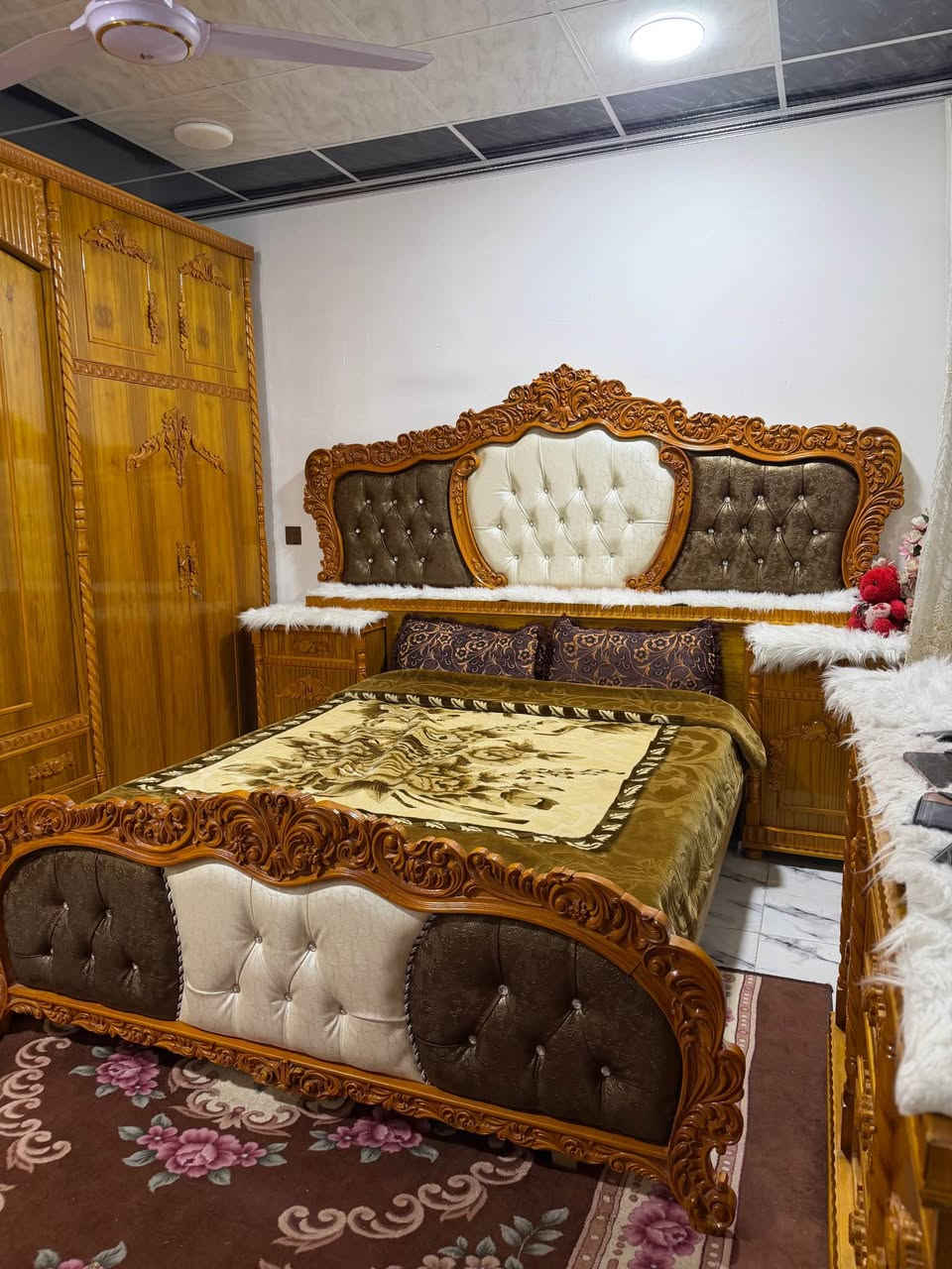 غرفه فصال رقم واحد مستعمل قليل ثكيله حيل كله رجلين شغلها توصي كلها 5 مليم السعر مليون750 بيها مجال عنوان موصل حي الانتصار
‏*********** موصل, نينوى
