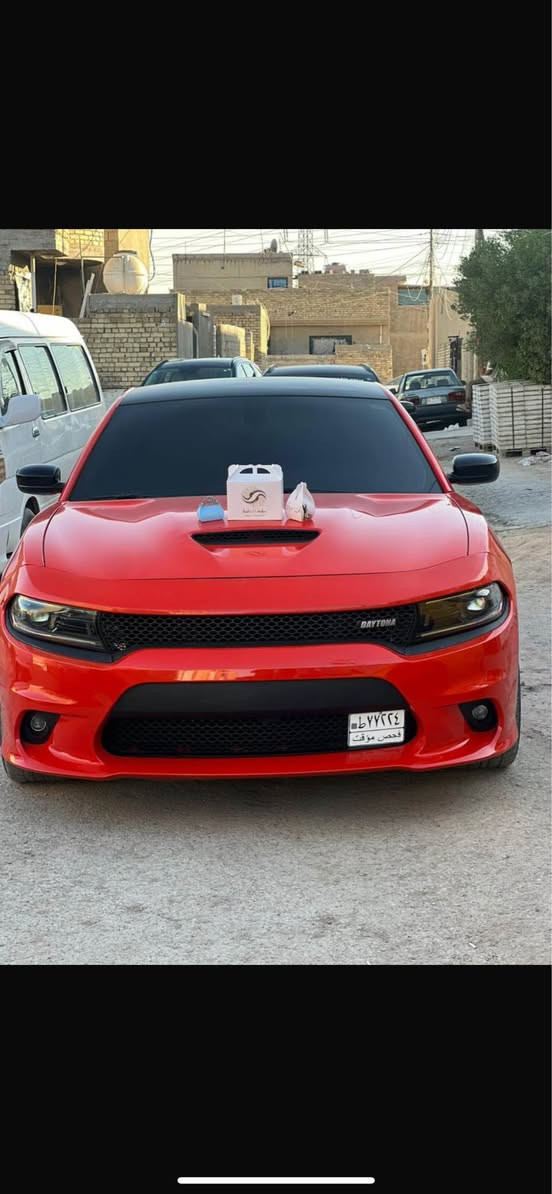 السلام عليكم
جارجر دايتونا 2023 للبيع فقط
Last call 
بدون رقم 
 محرك 5700  
شوته رياضيه بلاد
 لايت زنون بلاد
رادارات جانبيه
كشنات  كهرباء كنتاره و خزن  
كشنات تدفئه تبريد والستيرن تدفئه
شفتات بالستيرن 
ستيرن كهرباء 
 شاشه كبيره +كامره دواره
 السياره كلها مختمه دايتونا 
دشبول وبطاين جلد 
السياره عليها اكس بايب من امريكا 

الحادث دعاميات فقط بدون ايرباك و اني المستورد ومصلحها على ايدي كلها
السعر (32) وبيها مجال
المكان بغداد الغدير 
*********** بغداد, العراق
