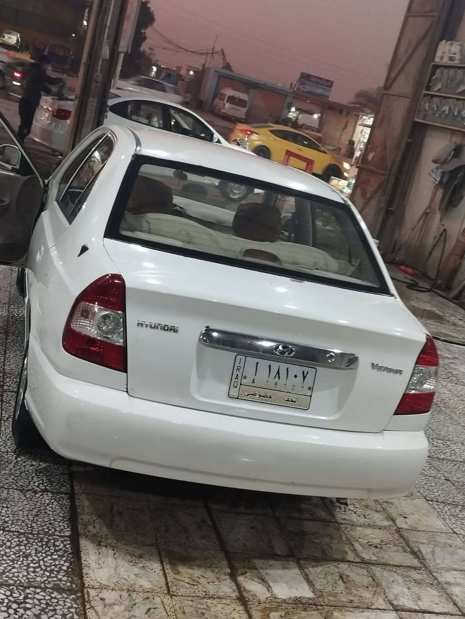 السلام عليكم
من رخصت الادمن هونداي فيرنا ٢٠١٢ كير عادي للبيع رقم نجف اللماني سيارة جاهزه خير من الله بيها تنقيص كلش بسيط وبيها تشليع بالكشر ومعرفوف الفيرنا بالتشليغ خياسات ستوني ملكطهن تخم تاير باتري جديد كهربائيات كله شغاله تدفئه تبريد خير من السعر  63$  وبيها مجال كلش بسيط مكاني نجف للاستفسار الاتصال على *********** النجف, العراق
