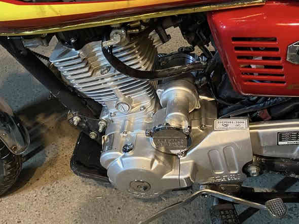 سلام عليكم دراجه نوع سونك موديل ٢٤اوراق كامله مكينه مكفوله تيرات جداد كهربائيات كلها شغاله نقص باتري السعر ب٦٢٥ وبيها مجال بسيط حك الجيه مكاني بغداد الدوره وهذا رقمي ***********
