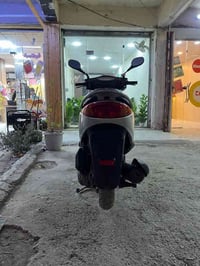 دراجه بريز نوزل اخت الرمبه نضيفة و ناعمة كلش ما بيهة اي خلل كهربائياته...