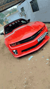 السلام عليكم
كمارو موديل ١٢ لون برتقالي مميز
السياره نضيفه بيهه ملاحضات بسيطه
السعر ٨٥ وبيهه مجال
***********
