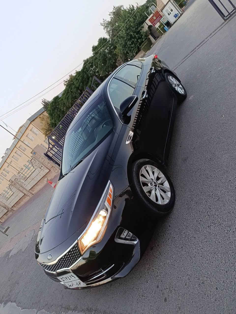 ❤️‍🔥🧿2018📦.         السعر 122 ورقه. ماعتقد اكو هيج نضافه بهل سعر.  
 

كيا اوبتيما. 2018 استيراد امريكي. كلين تايتل صور مزاد مرفقه

مع رقم شاصي.    فقط من امريكا عطل ميكانيكي ليهوه كازكيت اتبدل بدبي.    سياره لوك لوك جديده. 6 سنوات مضمومه عند مسيحي باربيل.       حته كتلوكات شركه  بيها وجنطه مال كتلوكات. هم بعدها.   كاعيات الشركه لحد الان بيها.  لوكك 

رجاء ليدور جديد فقط يتصل.   مواصفات S بس بدون بصمه. 

صبغ بس بنيد بسبب الجادر صار بي نقاط لين 6 سنوات اتخزنت  

وعندي بيها سونار كامل مفصل.  ول مشتري يفحص ليعجبه

باسمي سياره هزه جديده.  صاعده.  ماشيه 54 ميل حقيقي. 

مكاني بغداد الرصافه ***********.   السعر 122 ورقه.
