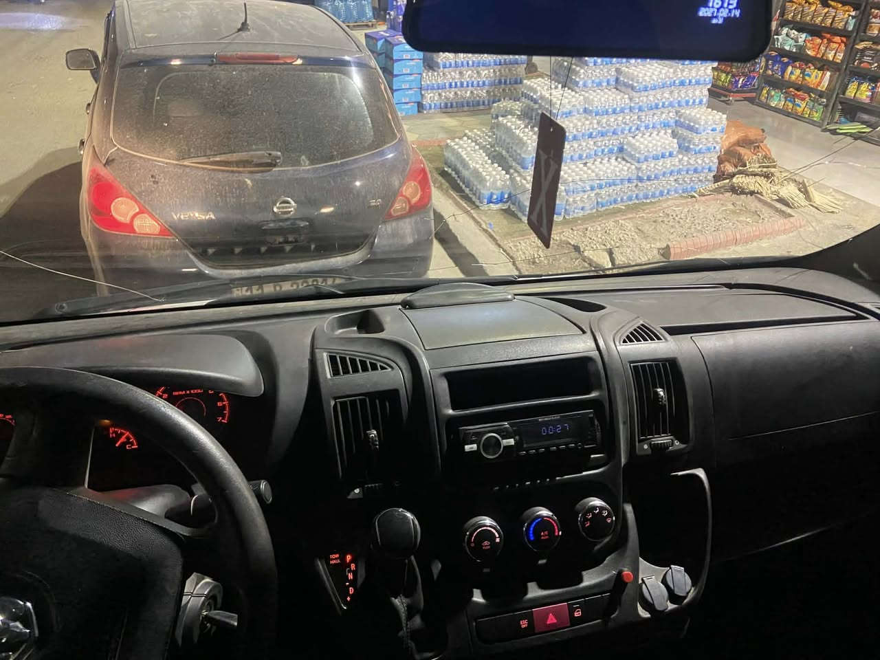 السلام عليكم
دوج رام كرفان برو ماستر 1500 
محرك وكير اوبما او جارجر 6 سلندر بانزين مكفولات 
رقم دهوك باسمي السياره كولش نضيفة للبيع فقط 
مكان السياره بغداد
نقص السياره فقط صدر 
تحويل مباشر 
للاتصال ***********
