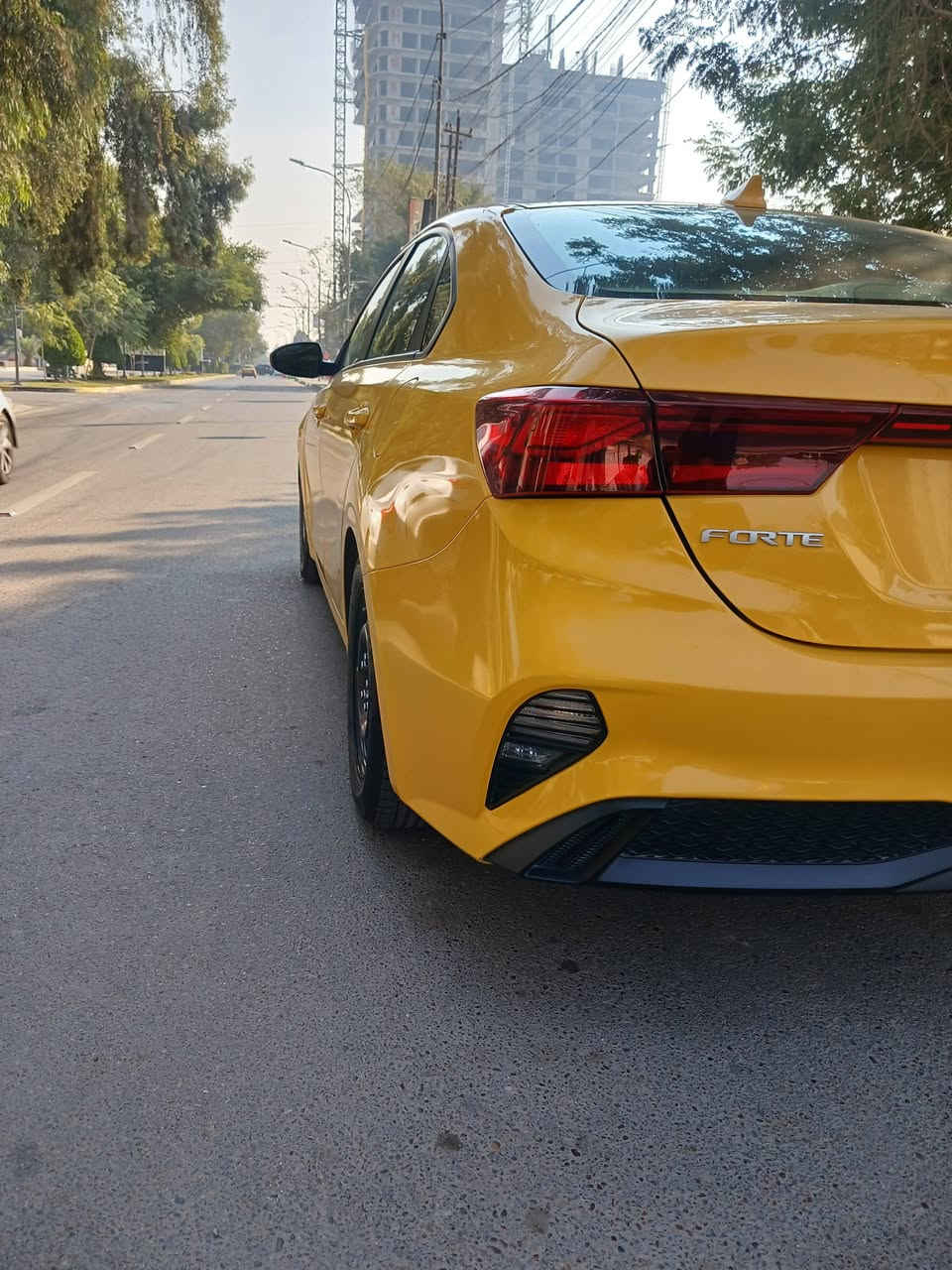 السلام عليكم ورحمه الله
كيا فورتي ٢٠٢٣
نص فول 
سياره جاهزه 
بيها منظومه غاز 
مدوشمه وجاهزه 
السياره وارد أمريكي 
صور الحادث كدامكم موجوده
السعر ب ١٥٨$وبيها مجال 
مكاني بغداد 
***********
