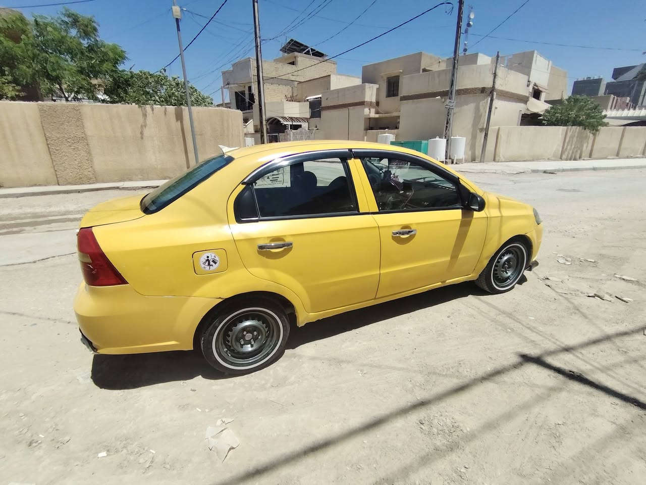 سياره افيؤ للبيع مديل 2008
سعر 55
تخم تاير جديد حداديه جديده 
مكينه خير من الله تبريد شغال 
المكان حله الجمعيه  
الراغب لشراء يتصل عل رقم واتساب  
***********
