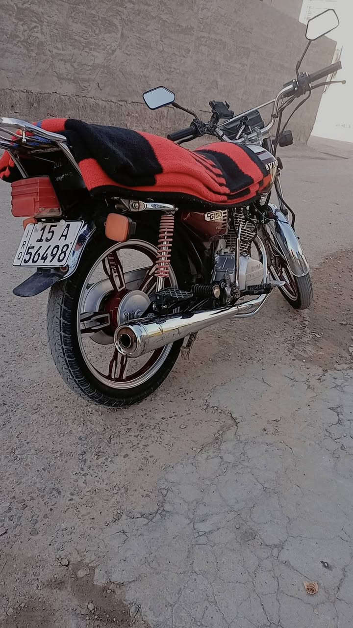 سيفان للبيع او مراوس حسب القناعه موديل 20 محرك مامفتوح كهربائيات شغاله مرقم بسمي سنويه ولوحات جدد مكاني رمادي السعر 1350 وبي مجال قليل


**إذا كنت صاحب هذا الإعلان وتريد حذفه لأي سبب، رجاءا أرسل رسالة إلى الدعم الفني**