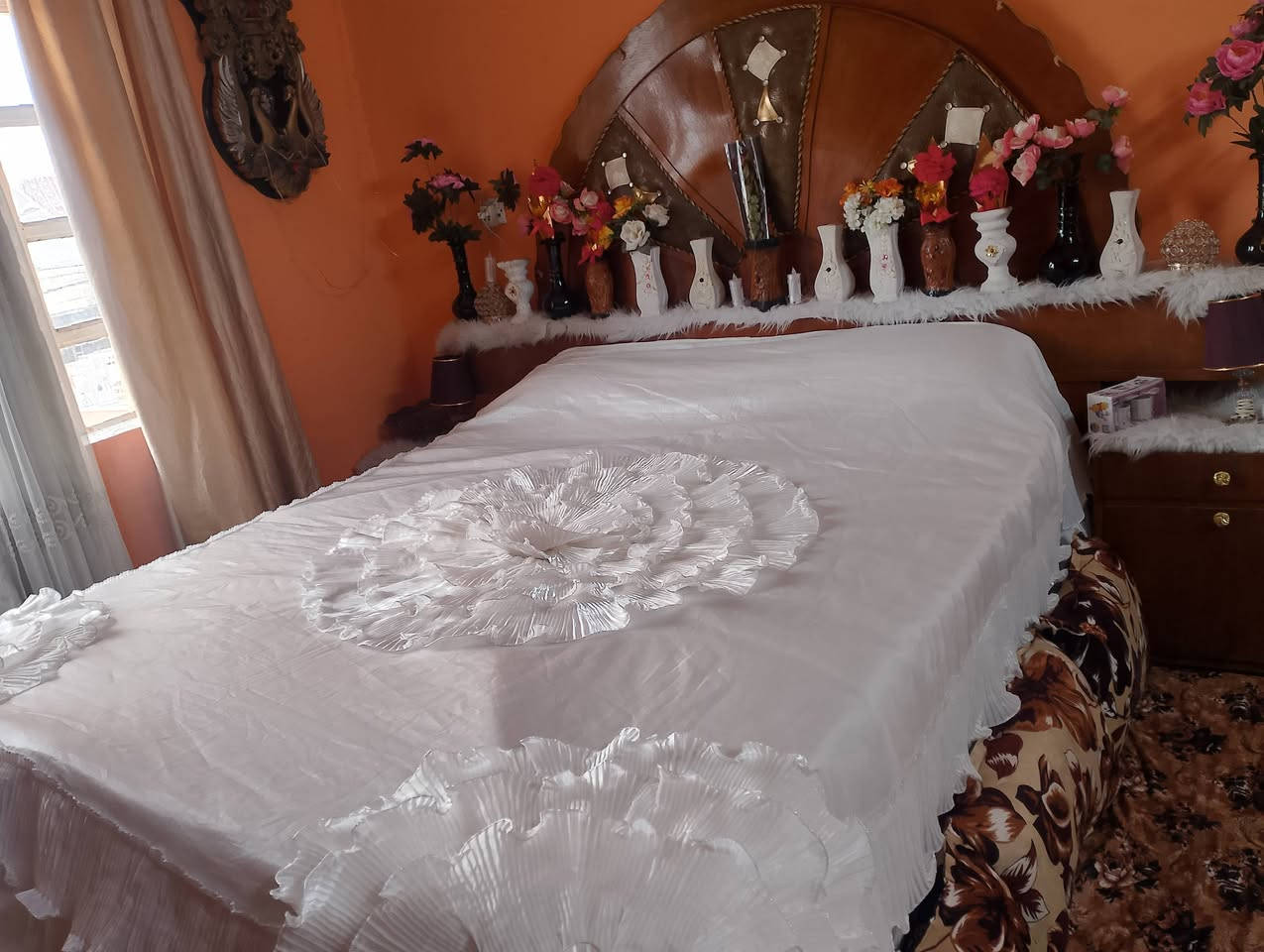 غرفه نوم للبيع تواصل عل رقم ***********
